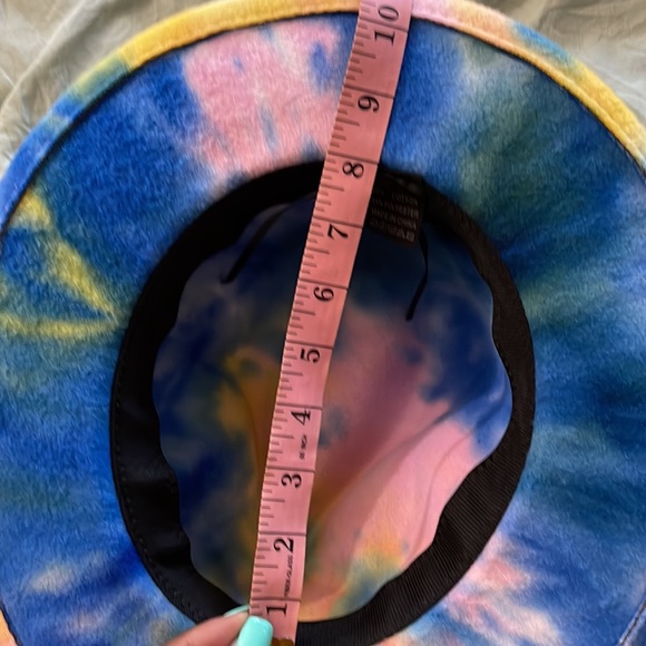 Tie dye hat - Picture 4 of 6
